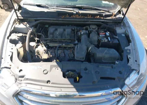 2014 Ford Taurus Limited z USA, uszkodzony, nr VIN 1FAHP2F84EG110853